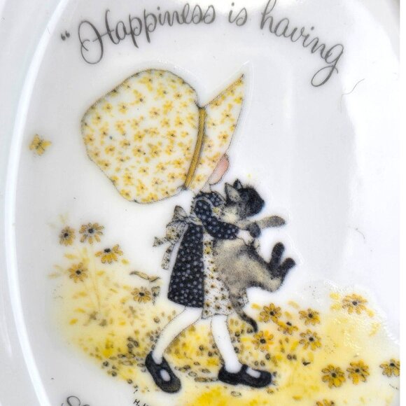 Holly‎ Hobbie Trinket Tray Plate Yellow Girl & Cat Porcelain Japan 70's Cottage - Picture 1 of 5